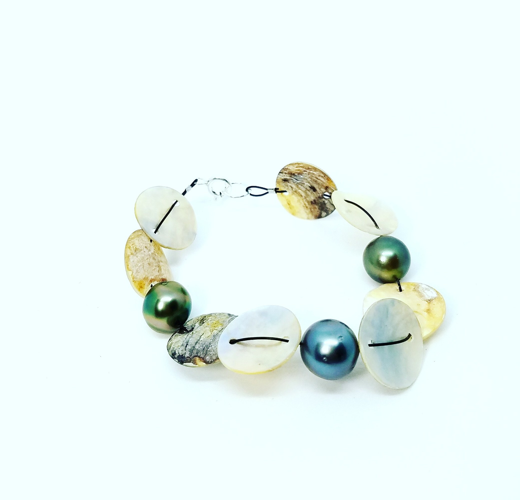 bijou-perle-de-tahiti-nacre-1
